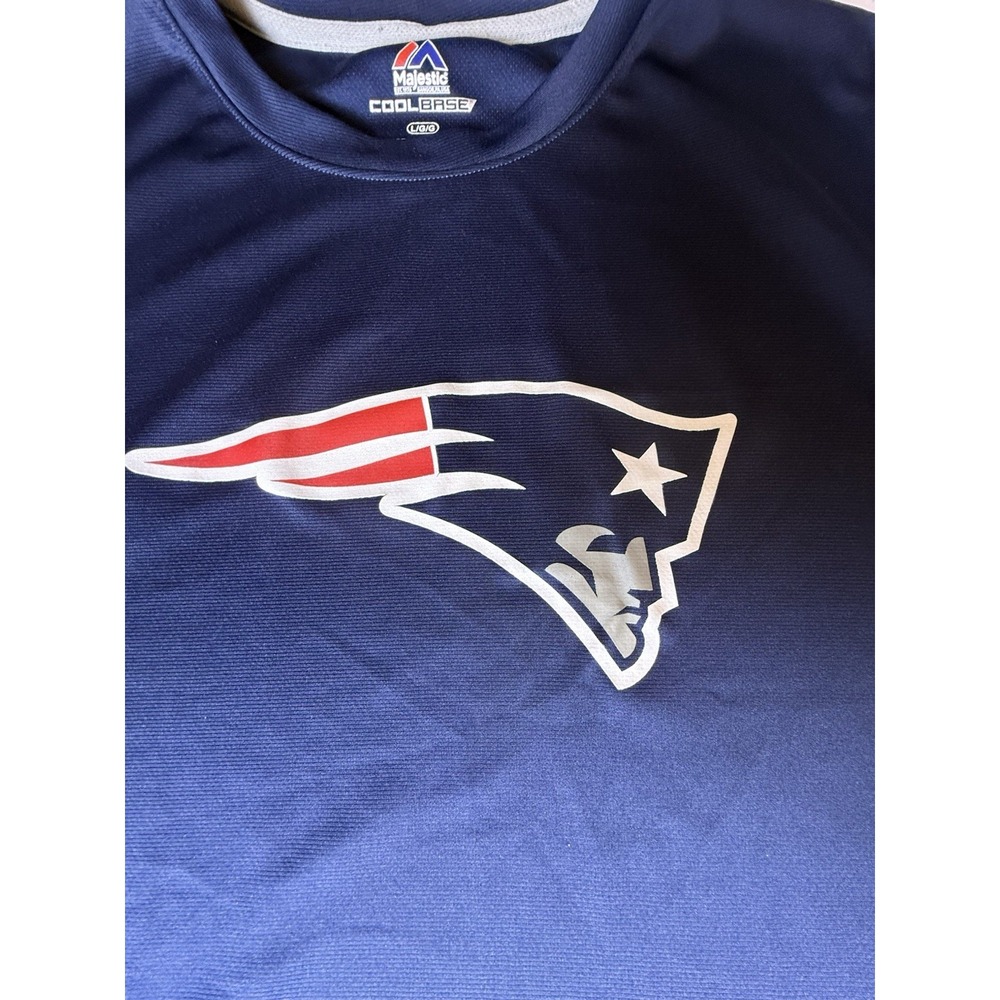 Men's Dark Blue/ Large Majestic Cool New England Patriots T Shirt Polyester-606‎
